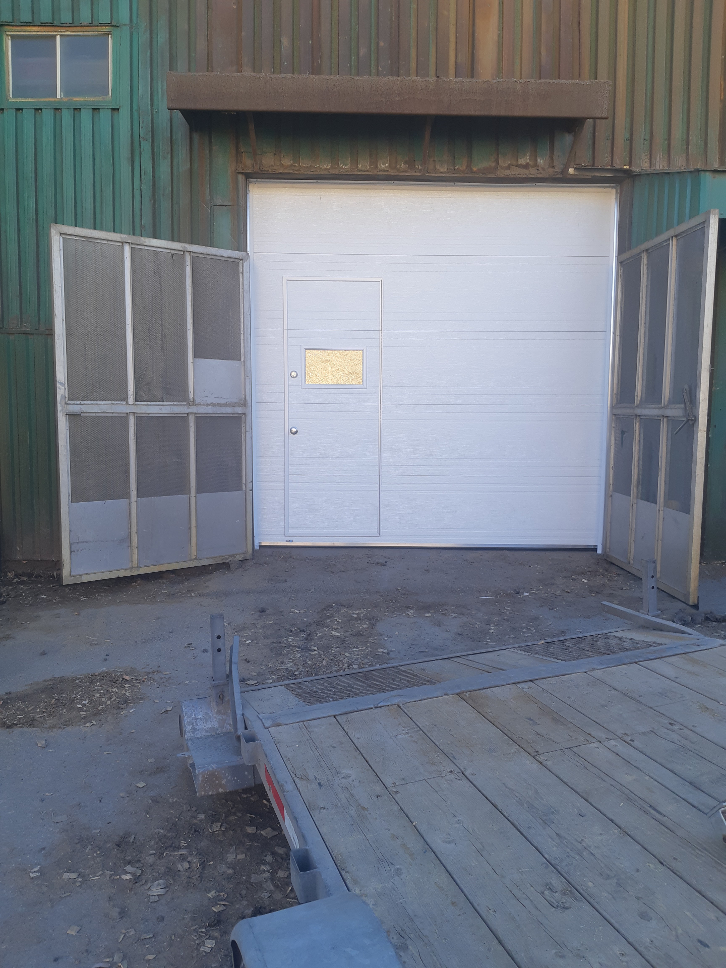 Porte avec accès piéton