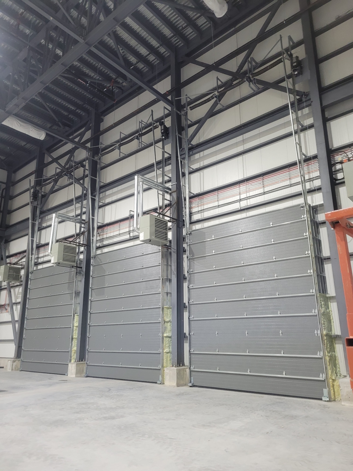 Portes sectionnelles géantes intérieur